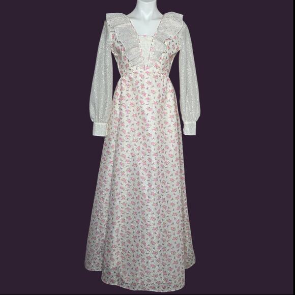 70s Prairie Maxi Dress Floral Eyelet Ruffle Open Back with Ties, sz Small - Picture 1 of 6